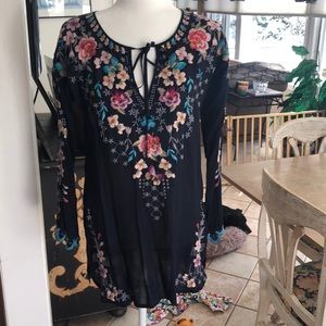 Johnny Was silk-like tunic with enhancements